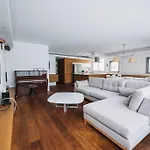 Ben Gurion Beauty 2 Bedrooms With Free Parking
