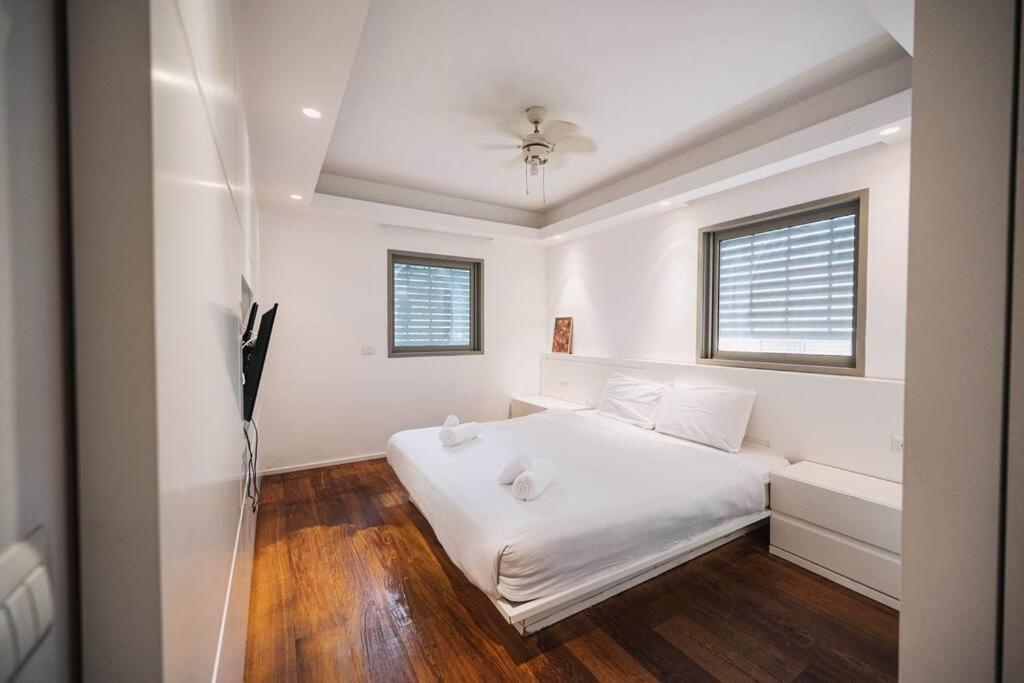 Apartment Ben Gurion Beauty 2 Bedrooms With Free Parking
